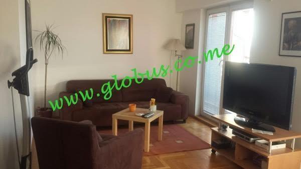 IZDAVANJE, JEDNOSOBAN DUPLEX PREKO MORAČE