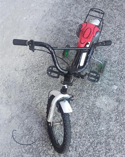 Prodajem biciklo za djecu sa pomoćnim točkovima
