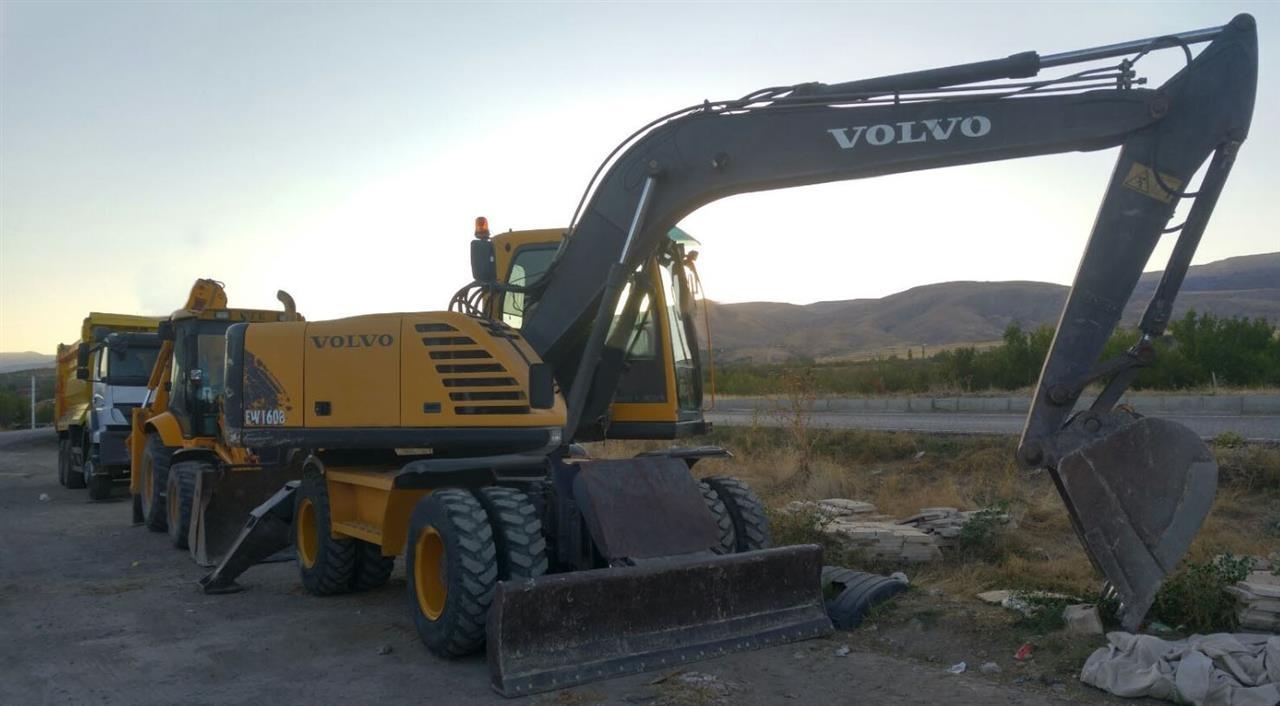 VOLVO-EW160B