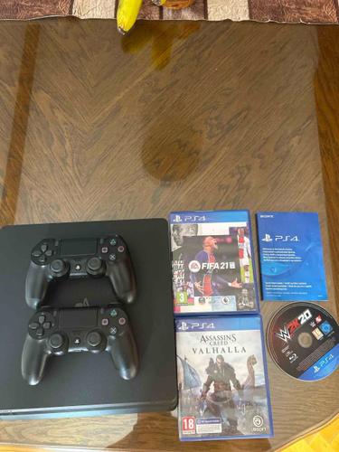 NA PRODAJU PS4 SLIM 500 GB