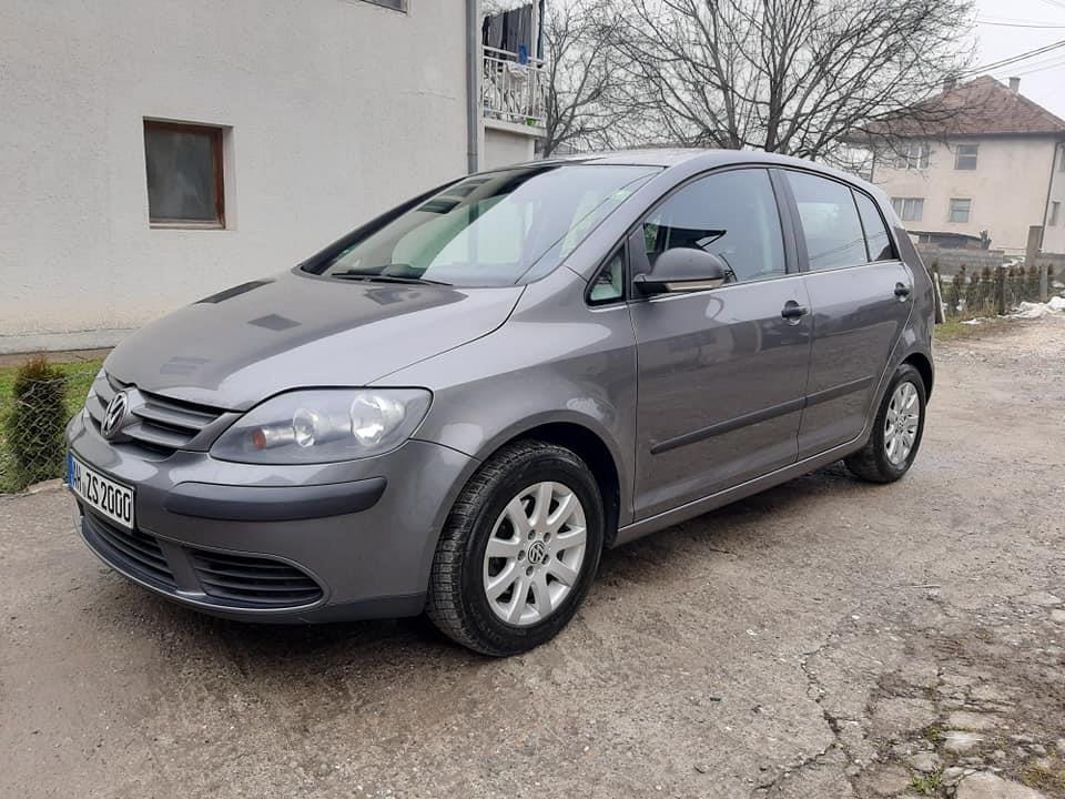 Volkswagen-Golf-PLUS
