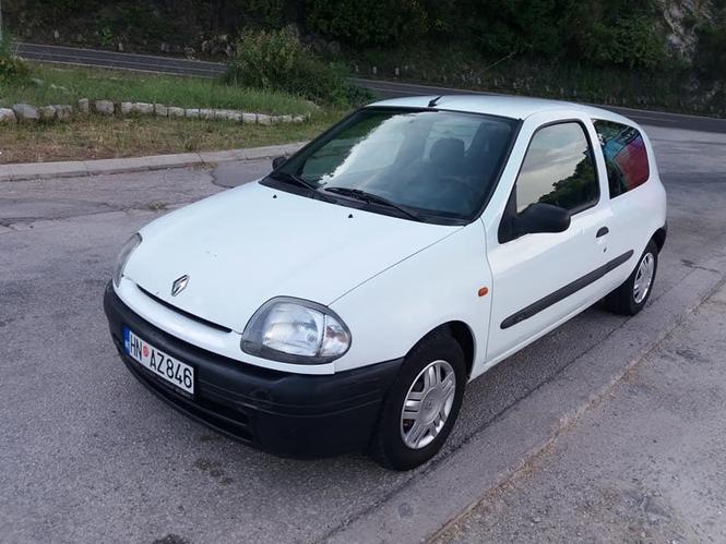Renault clio