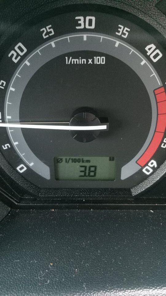 SKODA-FABIA-1-4-TDI