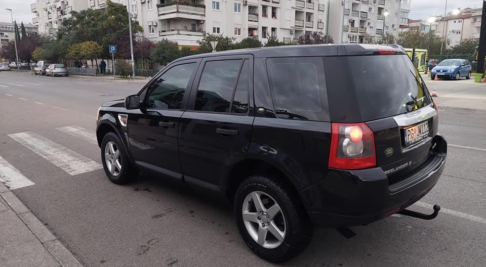Land-Rover-Freelander-2