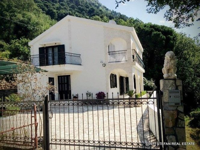 Vila Scarlett 151 