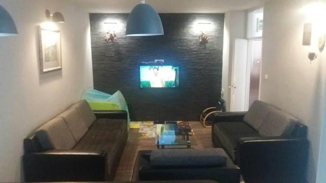 PRODAJA, DVOSOBAN PREKO MORAČE ZGRADA "ALPE BAR"