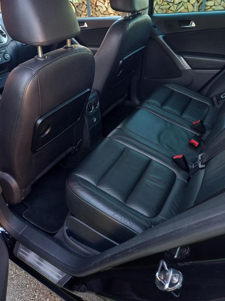 Volkswagen-Tiguan--2-0