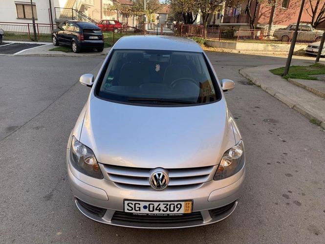 Golf plus 1.9Tdi 66kw 2005god Servisiran. Očuvan spolja i un