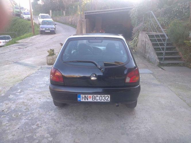 Prodajem Ford Fiesta dizel