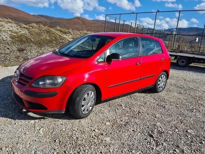 Golf 5 Plus 1.9 TDI 77kw 2008 godina