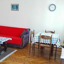 Izdavanje-namješten-dvosoban-stan