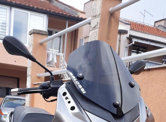 Malossi tamni vizir za gileru nexus