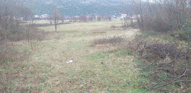 Kupujem plac u okolini podgorice