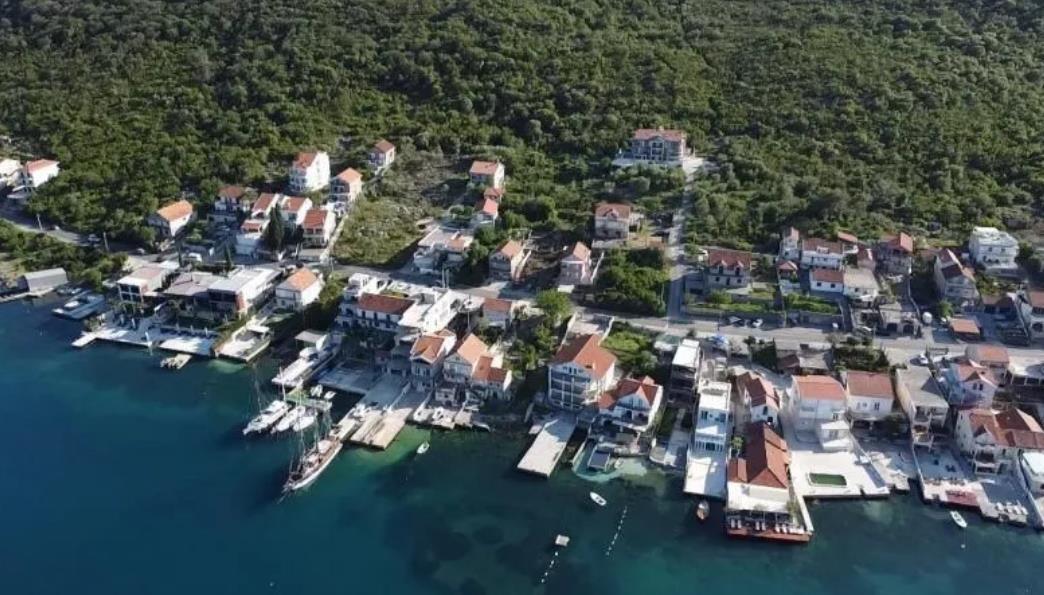Zemljište-na-prodaju-Radovići--Tivat-