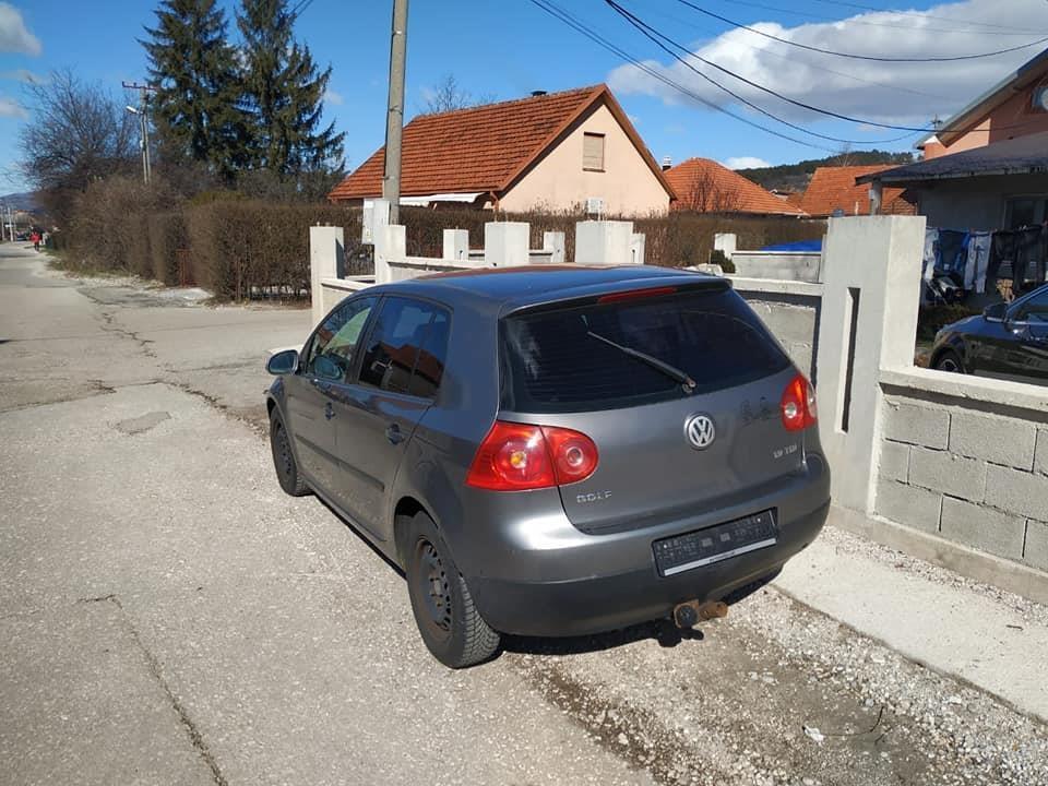 VW-GOLF-1-9-TDI