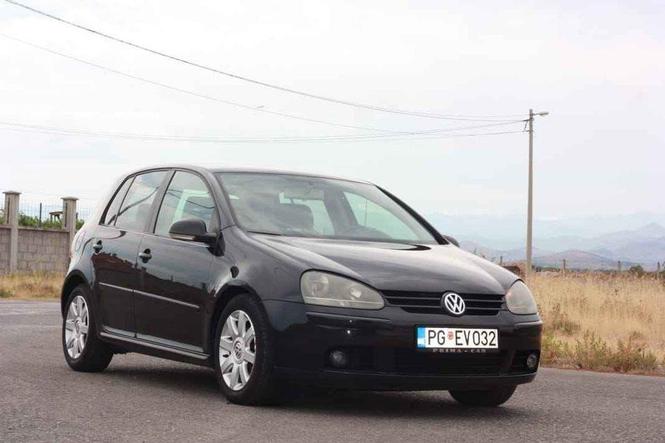 Prodajem golf 5 2.0. TDI 103 kw