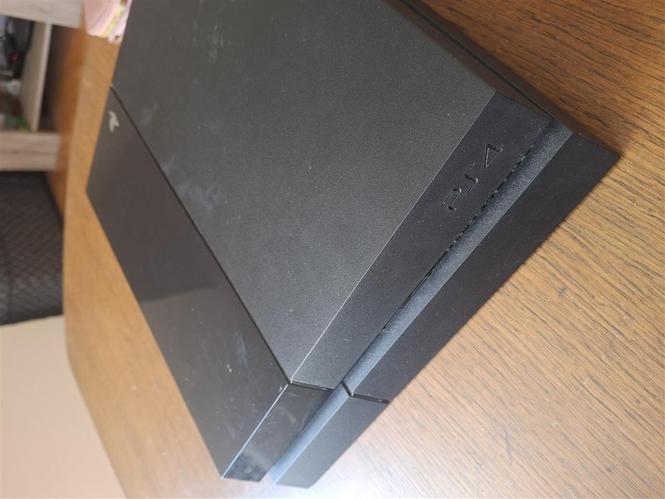 Sony PS4