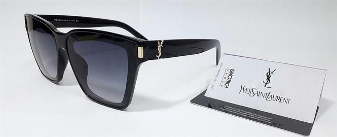 Yves Saint Laurent naocare