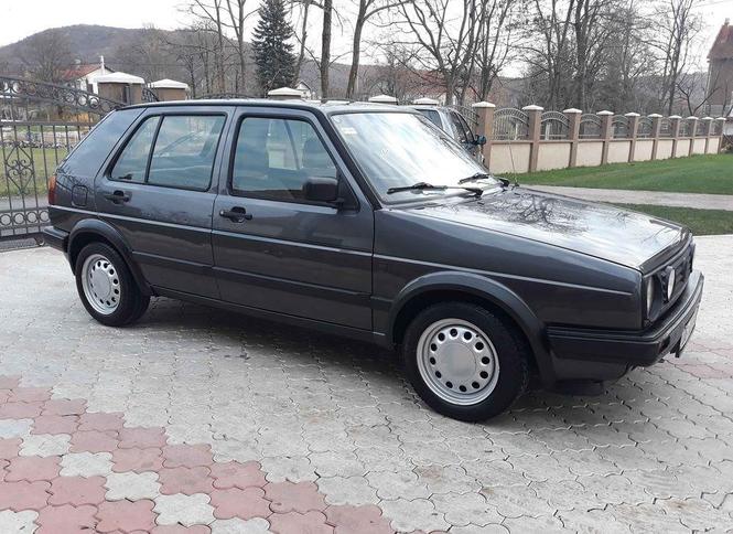 Kupujem Golfa 2, 3, 4 u dobrom stanju.