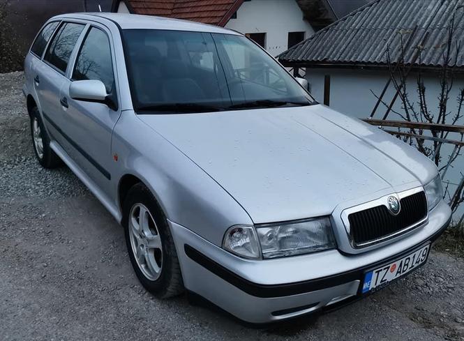 Skoda oktavija 1.9 81 kw dizel 99god