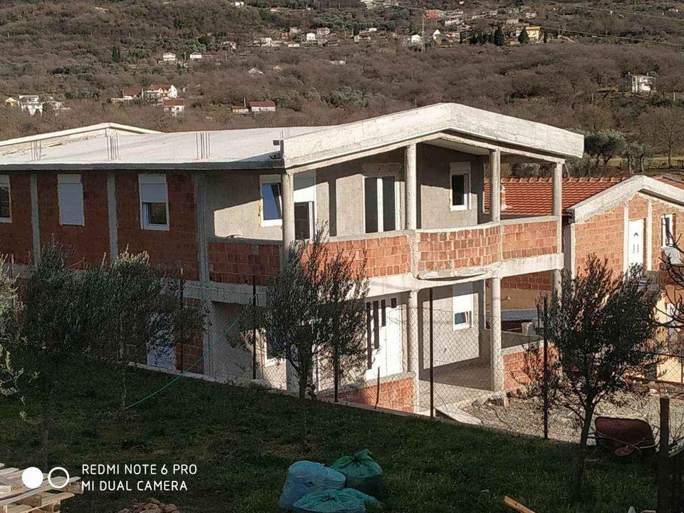 BAR--CRNAGORA-Šušanj-PRODAJEM-KUĆU-068313719