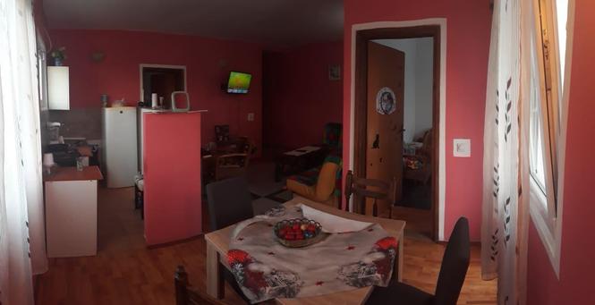 PRODAJEM DVOSOBAN STAN 55M2