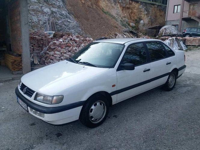 VW Passat B4