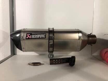 Akrapovic