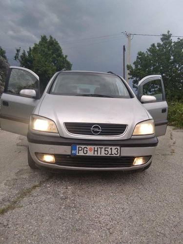 Prodajem Zafiru 1.8 sekvent plin Automatik, motor menjac top