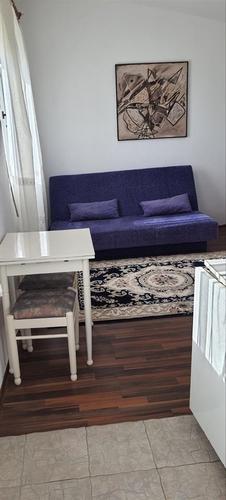 Izdavanje garsonjera blok 5