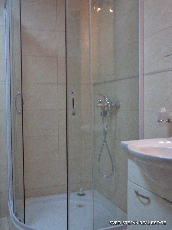 Stan-85m2-u-neposrednoj-blizini-hotela-Maestral