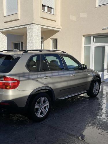 Prodaje se BMW X5