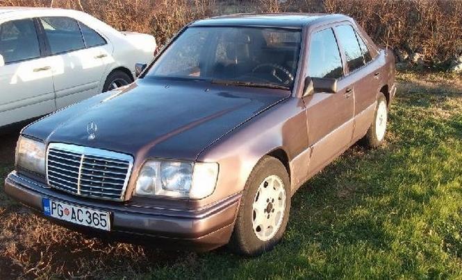 Mercedes Benz  E 124 D -92