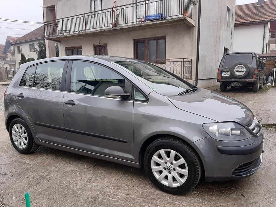Volkswagen-Golf-PLUS