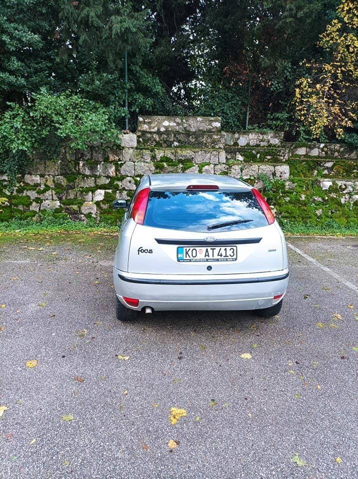 Prodajem-Ford-focus-2002