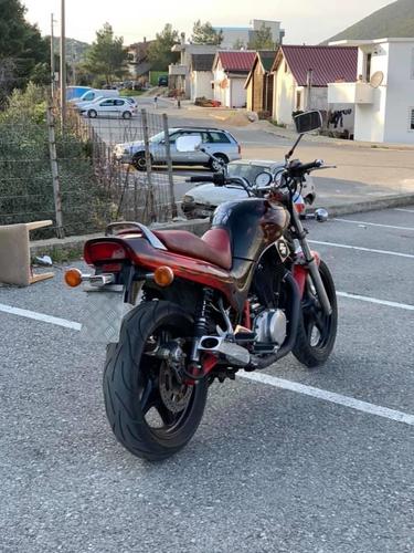 Suzuki_vx800