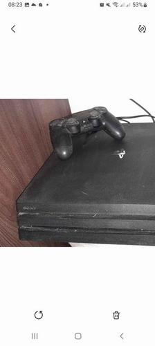 Prodajem Sony play stadion 4 plus.PS4
