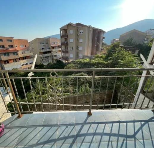 Jednosoban stan, Lazi, Budva