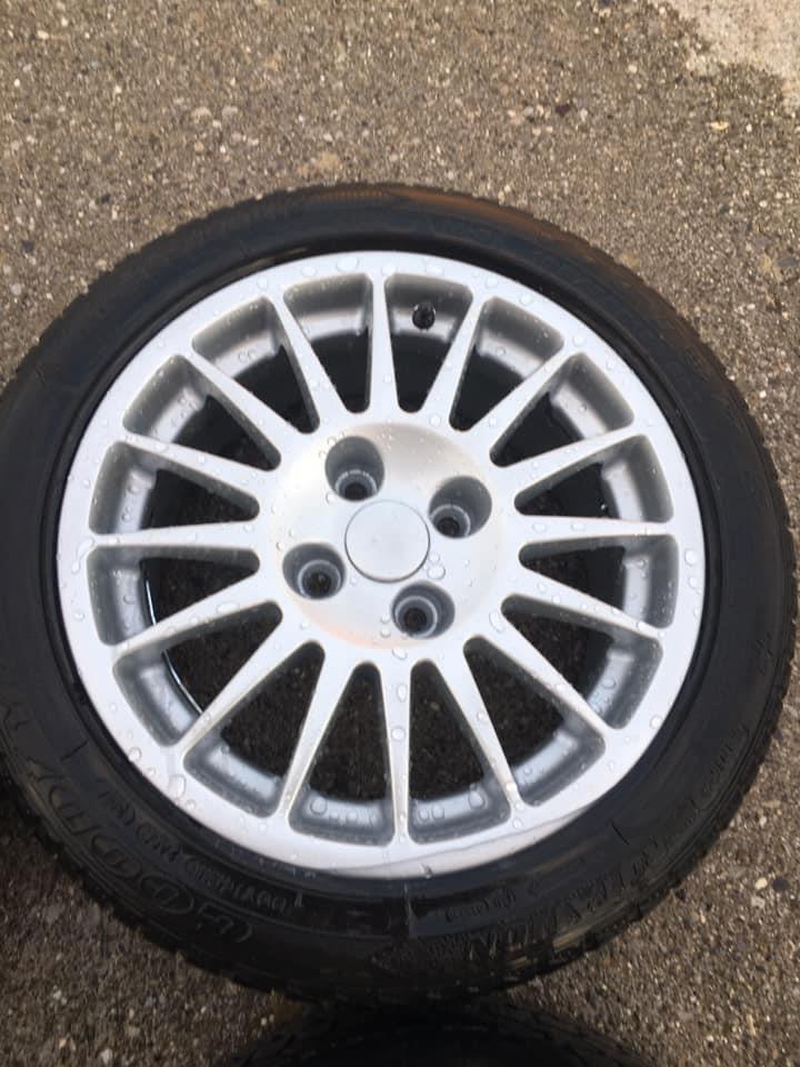 OZ-Racing-R15-4x100-sa-gumama-195-50-15