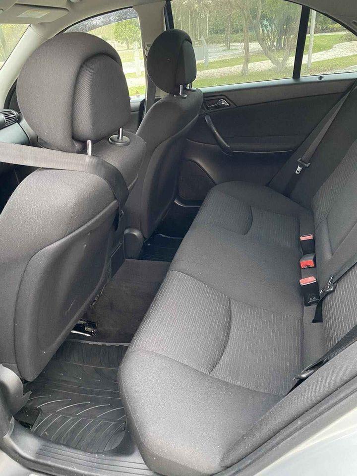 Mercedes-C-200-CDI--90kw2005g-067273504