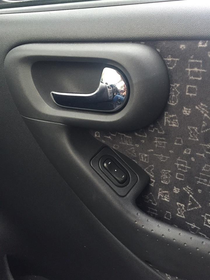 Opel-Corsa-1-7-dti