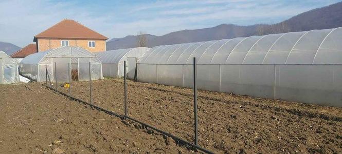 Izgradnja metalnih plastenika
