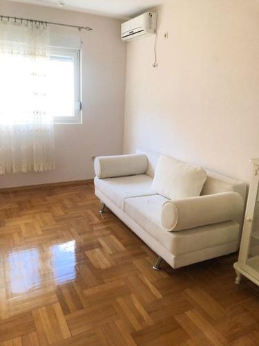 Izdaje se nenamjestena garsonjera 25m2 u zgradi Zeta Gradnje