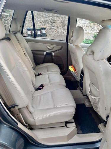 Prodajem Volvo xc90 2.4 D.
Auto je u dosta dobrom stanju ide