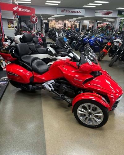 Vendo CAN-AM SPYDER F3 LTD 2025