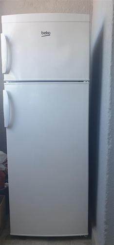 Prodajem sporet i frizider