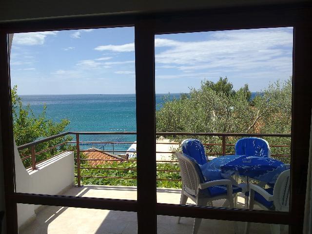 SOBE APARTMANI LUKSIC Sutomore