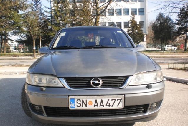 Opel  Vektra karavan -01