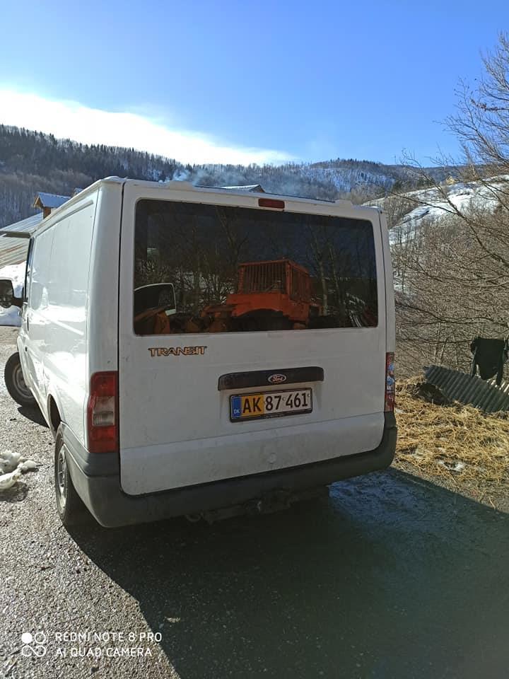 Ford-Transit-2006