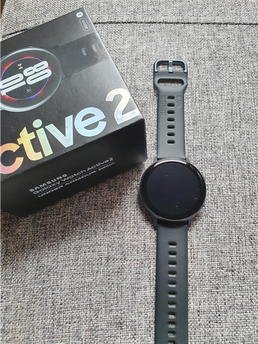 Prodajem smart watch Samsung Active 2